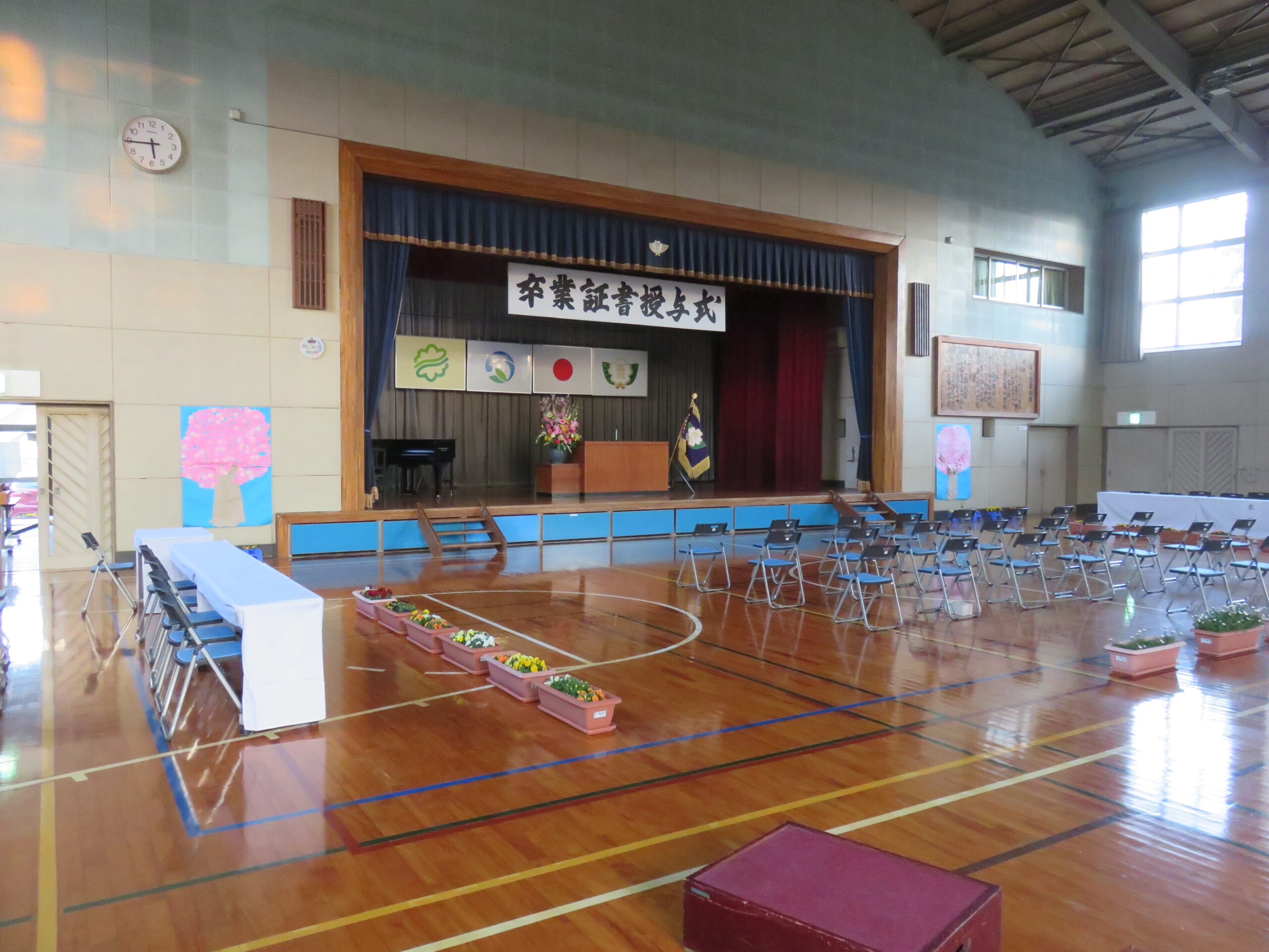 明日は、卒業証書授与式